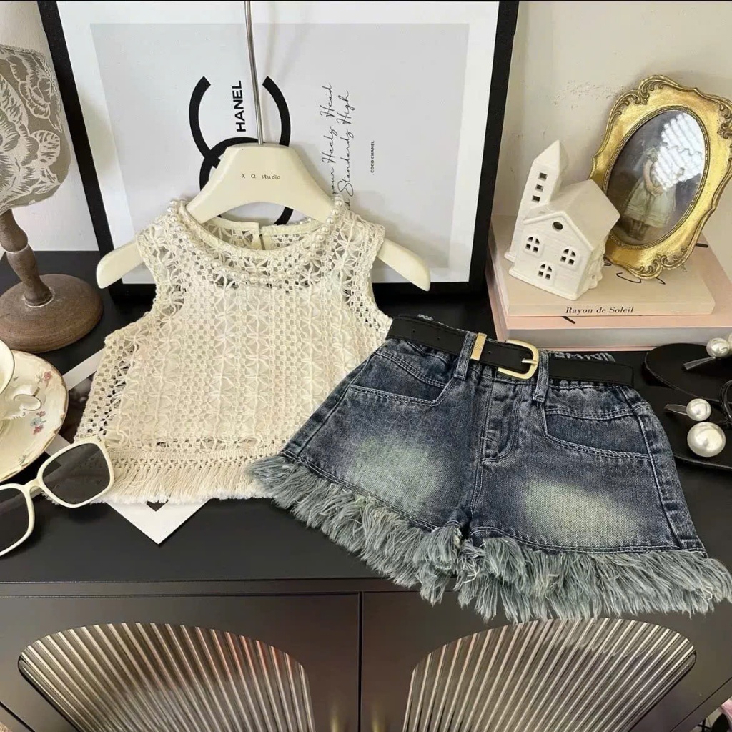 Sét đùi short jean bé gái, Áo  Ren Tay Sát Nách Kèm Quần Jean Tua Rua Cá Tính CHO MẸ VÀ BÉ GÁI 15-55KG