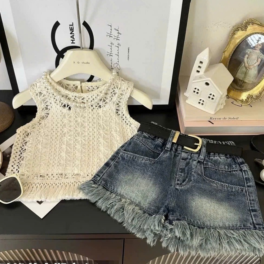 Sét đùi short jean bé gái, Áo  Ren Tay Sát Nách Kèm Quần Jean Tua Rua Cá Tính CHO MẸ VÀ BÉ GÁI 15-55KG