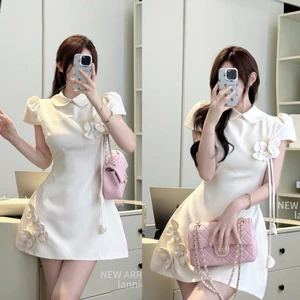 Váy Thiết Kế Cổ Sen Đính Hoa Dáng Chữ A Hàng 2 Lớp Sang Chảnh