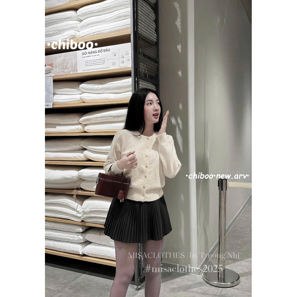[𝐒𝐮𝐙𝐲] Áo Len Khuy Đồng Basic QCCC Loại 1 (45-52kg)