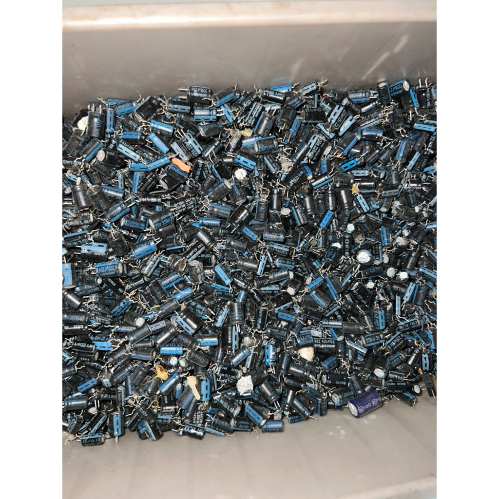 [ TPHCM ] Combo 100gram Tụ Tháo Máy “ 50V47UF 50V 10UF 35V 220UF 50V 1UF”