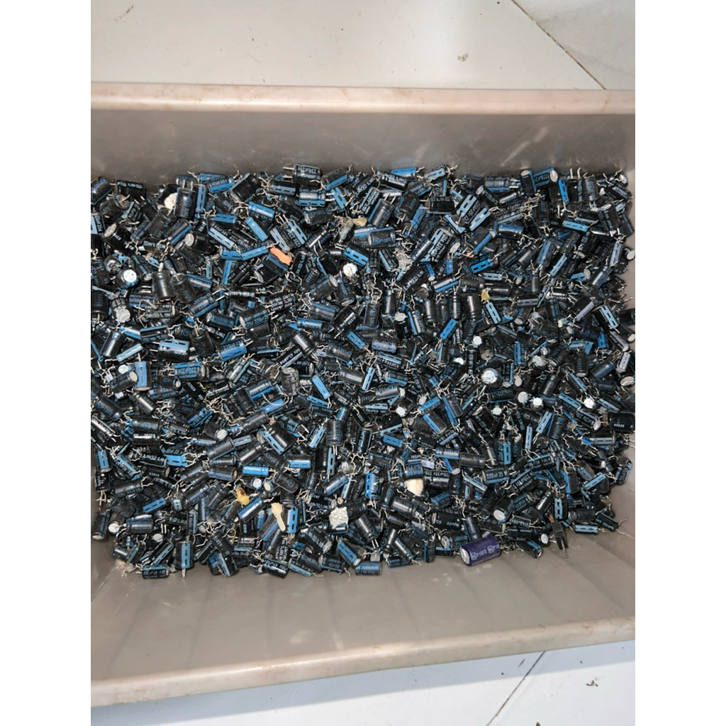 [ TPHCM ] Combo 100gram Tụ Tháo Máy “ 50V47UF 50V 10UF 35V 220UF 50V 1UF”