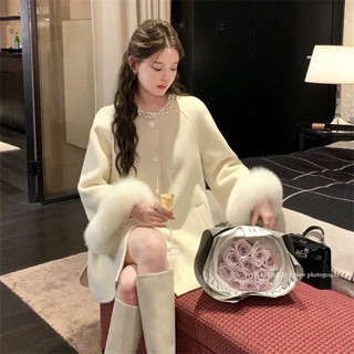 Áo khoác len dạ form babydoll cổ tròn viền tay lông phong cách nhẹ nhàng tài phiệt