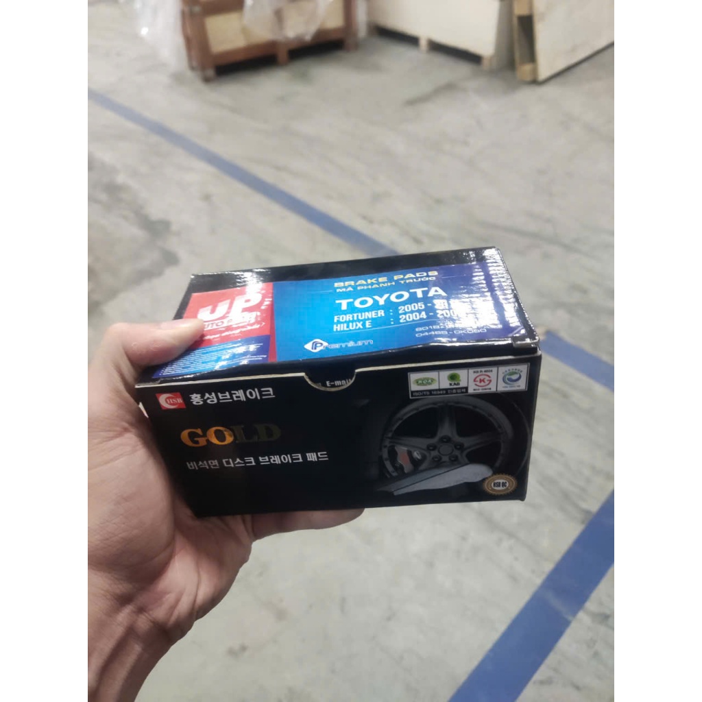 Má phanh trước xe TOYOTA FORTUNER,HILUX,LAND CRUISER PRADO,ISUZU DMAX,LEXUS
