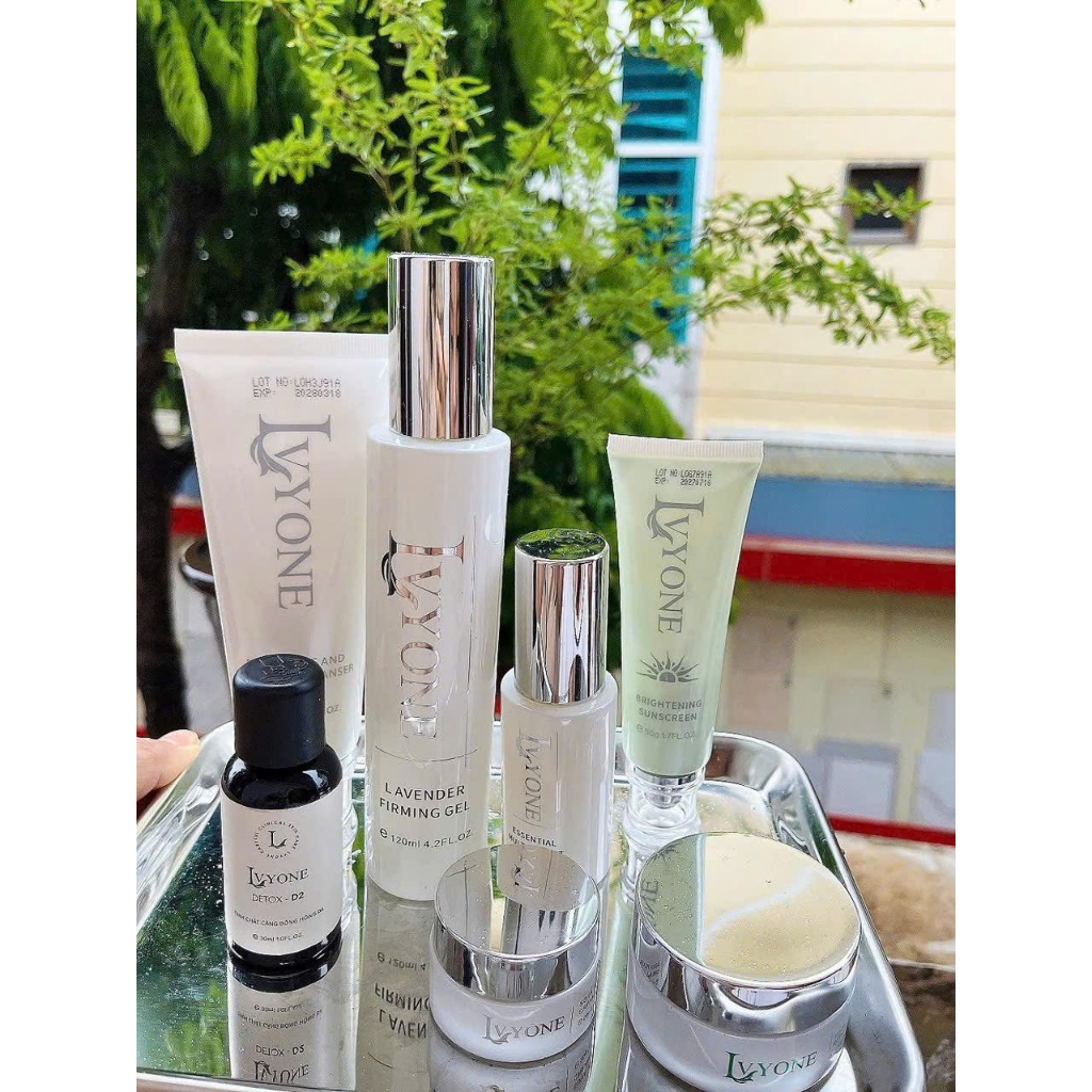 Tinh Chất Căng Bóng, Hồng Da(Detox D2) LVYONE 30ml