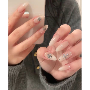NAIL BOX OMBRE THẠCH GẠO CHARM Y2K CÁ TÍNH