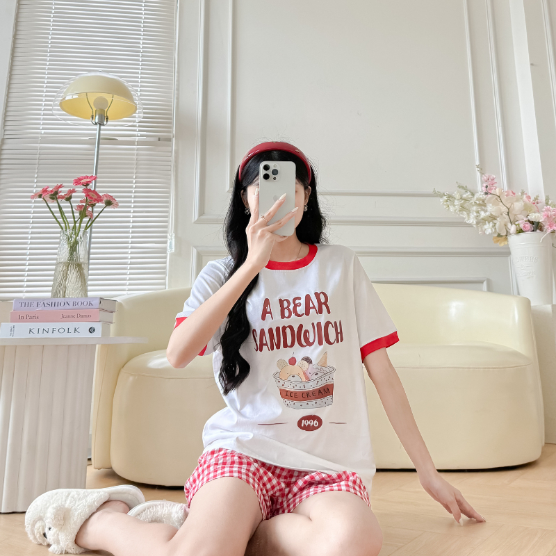 viền đỏ -caro đỏ