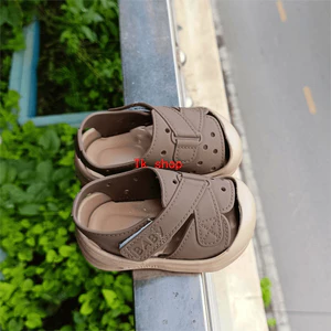 Sandal cho bé tập đi, dép quai hậu bé trai, bé gái BABY, bằng nhựa dẻo êm chân, chống trượt