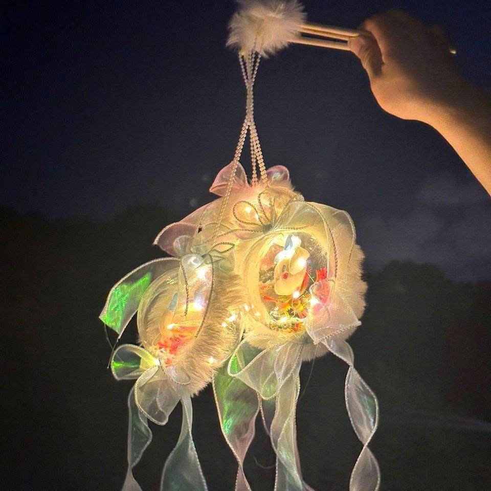 Lồng Đèn Trung Thu Cho Bé Đèn Lồng Kuromi Dễ Thương Lồng Đèn Tròn Nơ Kèm Đèn Led-Đồ Chơi Cho Bé PUKAPI