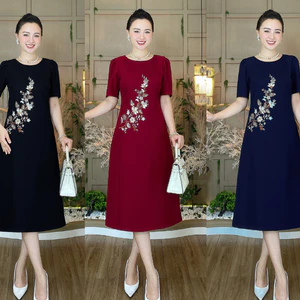 Thời Trang Trung Niên-Đầm-Váy Thêu hoa chéo eo phối kim sa pha lê sang trọng và thanh lịch