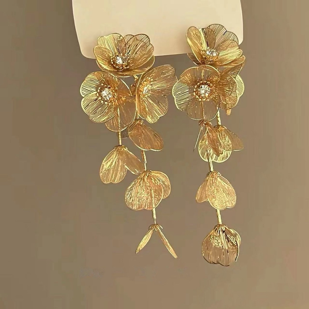 Bông Tai Metalic Không Gỉ Kim Vàng Hoa Pháp LINGEM Bông Tai Nữ Đi Tiệc Sang Chảnh