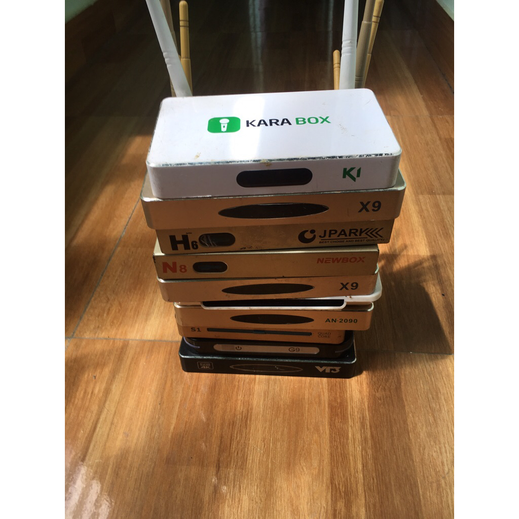 Kiwi box, Q9, tele,. cũ tích hợp xem được bóng đá, youtube, HBO, VTV ...