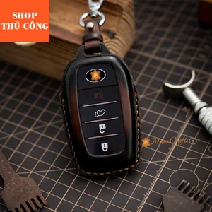 Mino Crafts - Bao da chìa khóa Toyota Fortuner, Land Cruiser, Camry 2025 - Chế tác thủ công - Da bò