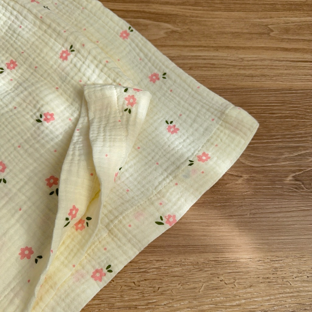 [Mẹ và bé] Set cổ sen, phối ren hoa chất xô muslin mềm mại, họa tiết hoa nhí dễ thương - Chu Chu Babi