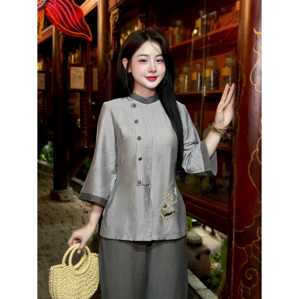 Pháp phục đi chùa vải đũi tơ thêu Bình An Đồ lam đi chùa nữ cổ tàu đính cúc bọc đũi mềm mát thanh lịch