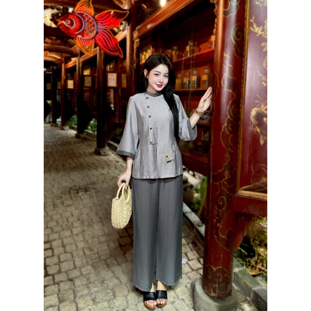 Pháp phục đi chùa vải đũi tơ thêu Bình An Đồ lam đi chùa nữ cổ tàu đính cúc bọc đũi mềm mát thanh lịch