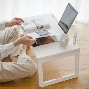 Bàn học, bàn làm việc gấp gọn nhựa Việt Nhật có khay để IPAD, để bút, sạc điện thoại. Kích thước 65 x 36x 27cm.
