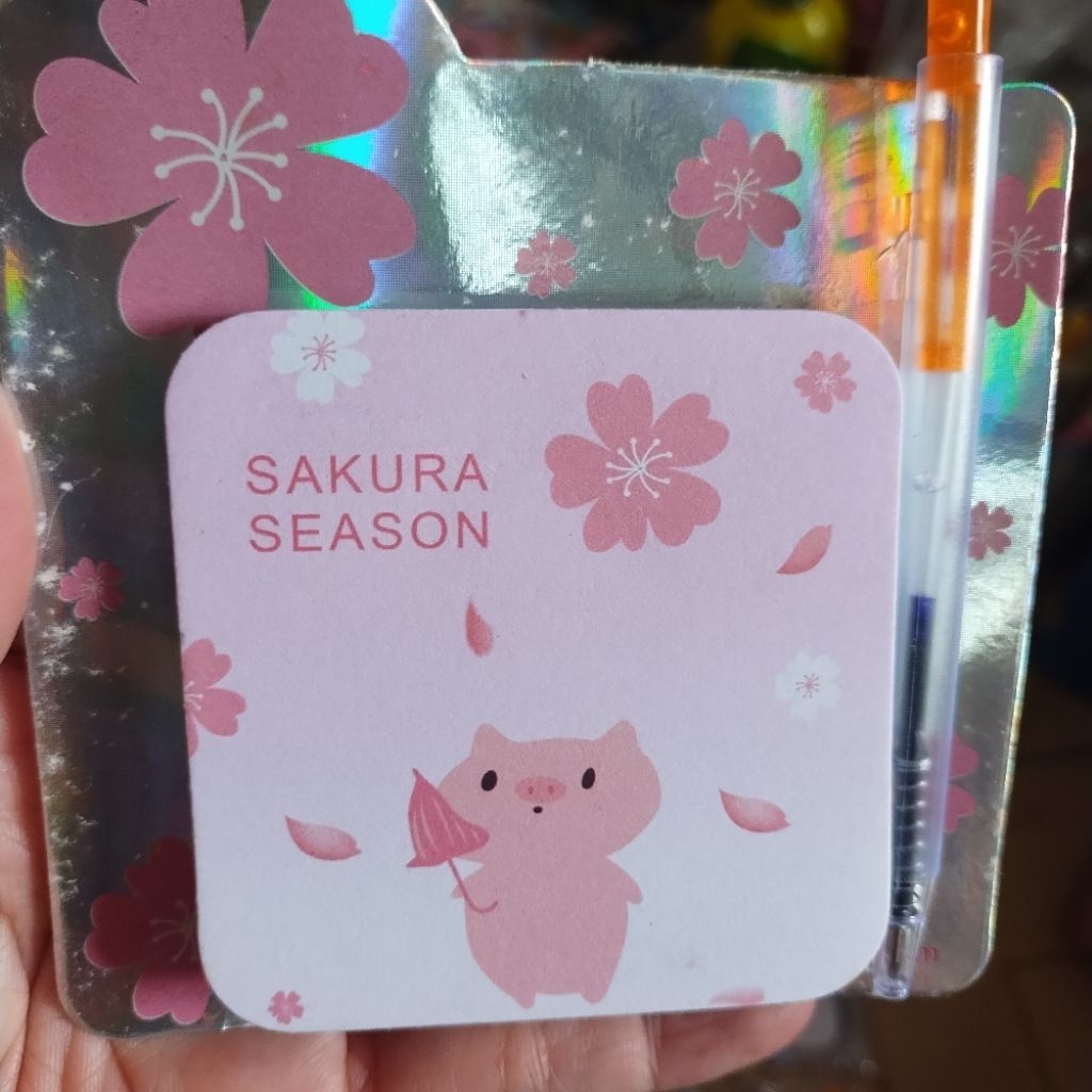 Combo 4 xấp giấy ghi chú kèm bút hình bé heo cute
