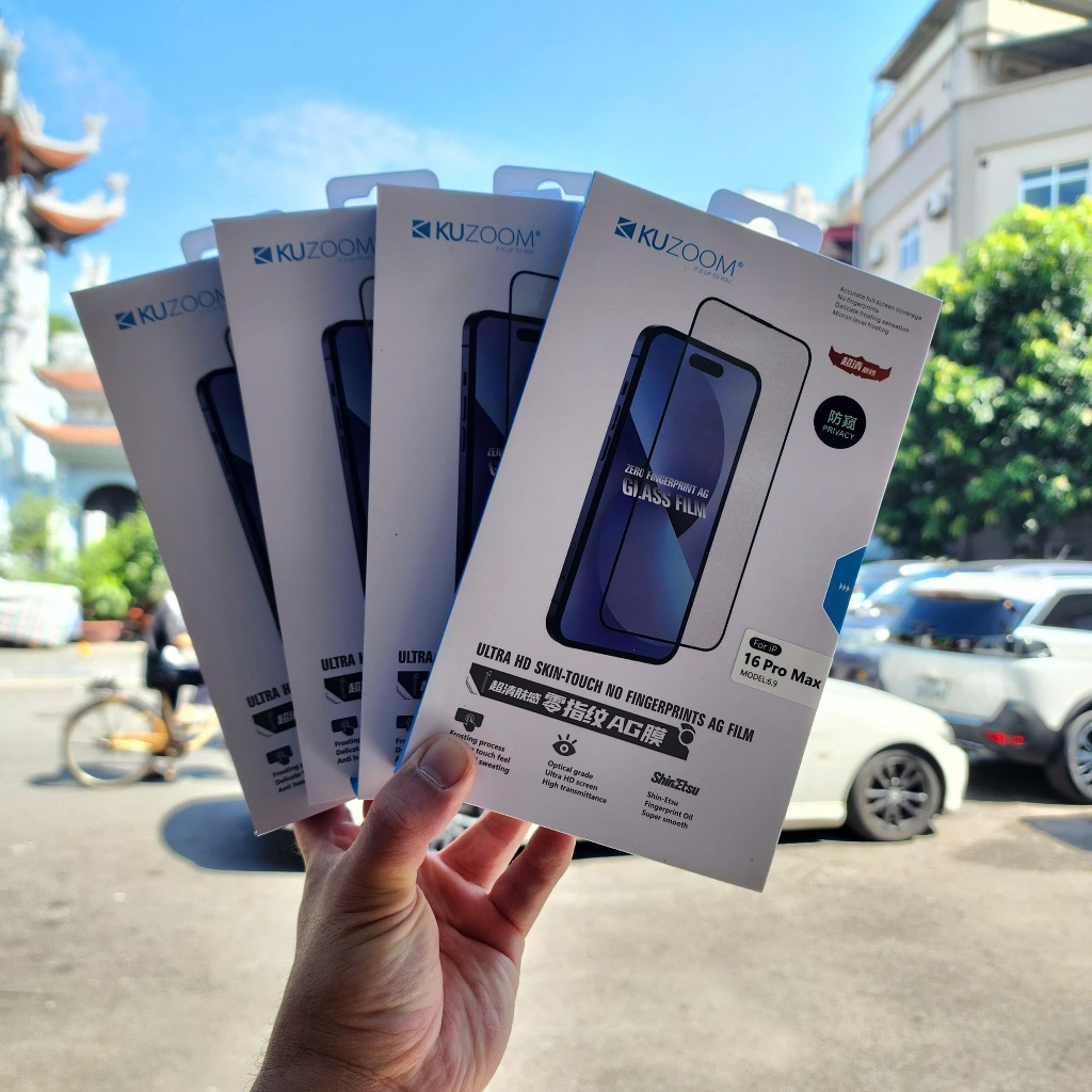 Kính cường lực Kuzoom 2 trong 1 vừa chống vân/chống trộm cho IPhone 17Promax 12 13 14 15 16plus pro