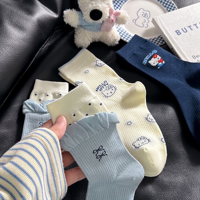 Vớ Tất nữ Mèo HELLO KITTY phong cách trẻ trung, năng động.