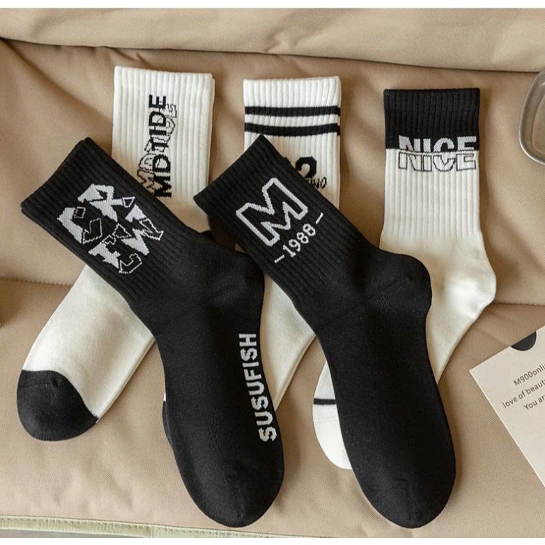 Vớ Tất Unisex chữ NICE 02 cổ cao phong cách thể thao, năng động.