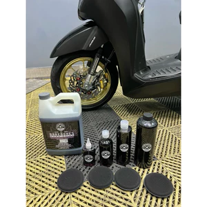 Dưỡng nhựa và cao su , pô , sườn dây điện , gầm vè cảng gốc dầu Bare Bones Chemical Guys