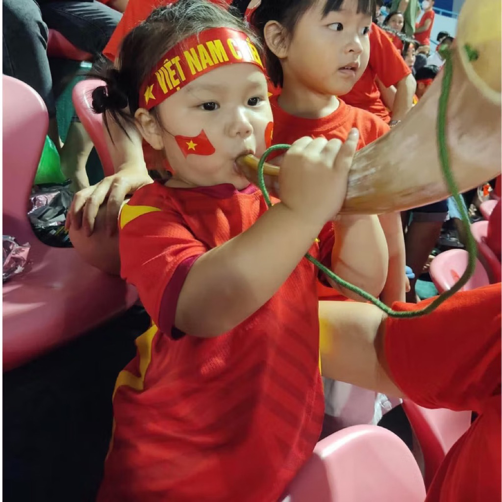 Sticker Cờ Việt Nam Dán Má,Ly Trà Sữa, hiSet Decal Cờ Tổ Quốc Việt Nam Hàng Sử Dụng 1 Lần Thân Thiện Môi Trường