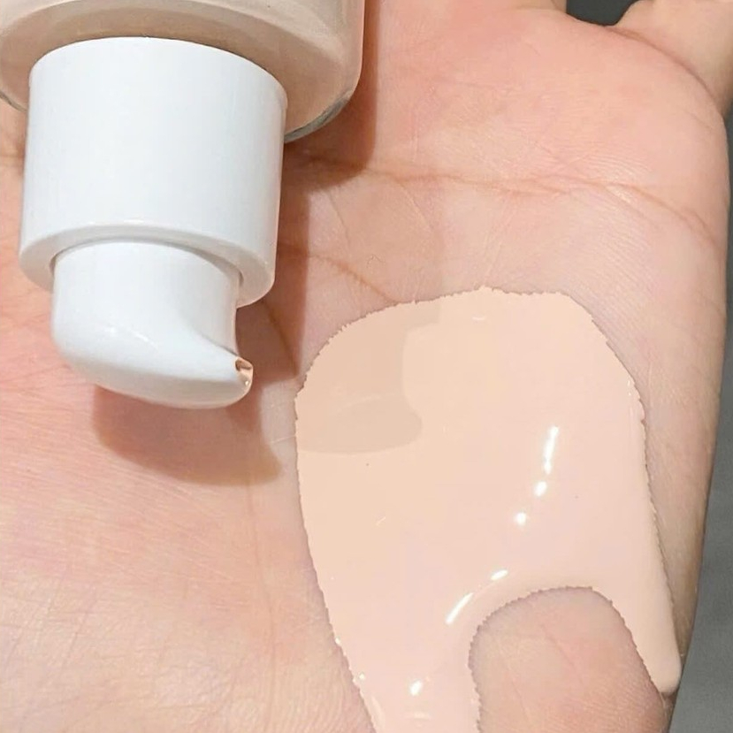 KEM NỀN MAKE UP FOREVER HYDRA GLOW TONE 1R00 30ML CODE 2023