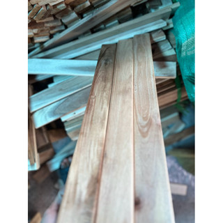 Thanh gỗ tràm. 5,10, 20; 30 thanh. đã bào mịn, sấy khô Bền chắc đẹp dùng làm ghế gỗ.(hang lỗi) sáng dài 30x4,7x1,3cm
