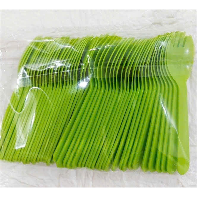 Sét 50 thìa nhựa ăn bánh kem và bộ 10 phần ăn 1 dao + 10 thìa + 10 đĩa giấy+ 1 túi hồng