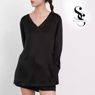 Áo lụa thiết kế Noir Silk Satin Twist – Áo lụa Hàn cao cấp, áo dài tay cổ tim SPACSILK