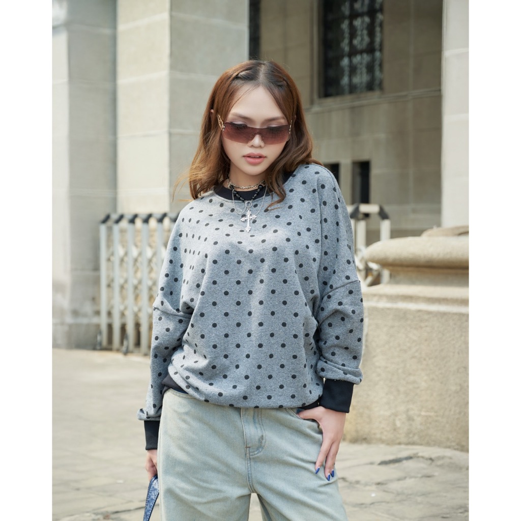 MADMIND Áo Nỉ Sweater Unisex Tay Dài In Ngôi Sao Mặc D8 - Xám, Xám Trắng , Xám Chì , Nâu, Chấm Bi | BigBuy360 - bigbuy360.vn