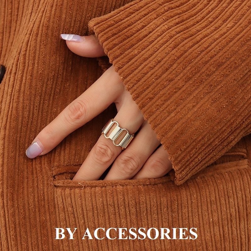 Nhẫn nam nữ unisex titan kiểu vặn xoắn vintage bản 5mm mạ vàng không gỉ WR2616 BY ACCESSORIES