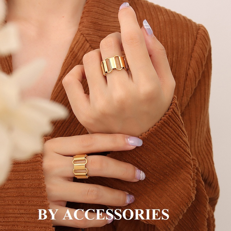 Nhẫn nam nữ unisex titan kiểu vặn xoắn vintage bản 5mm mạ vàng không gỉ WR2616 BY ACCESSORIES