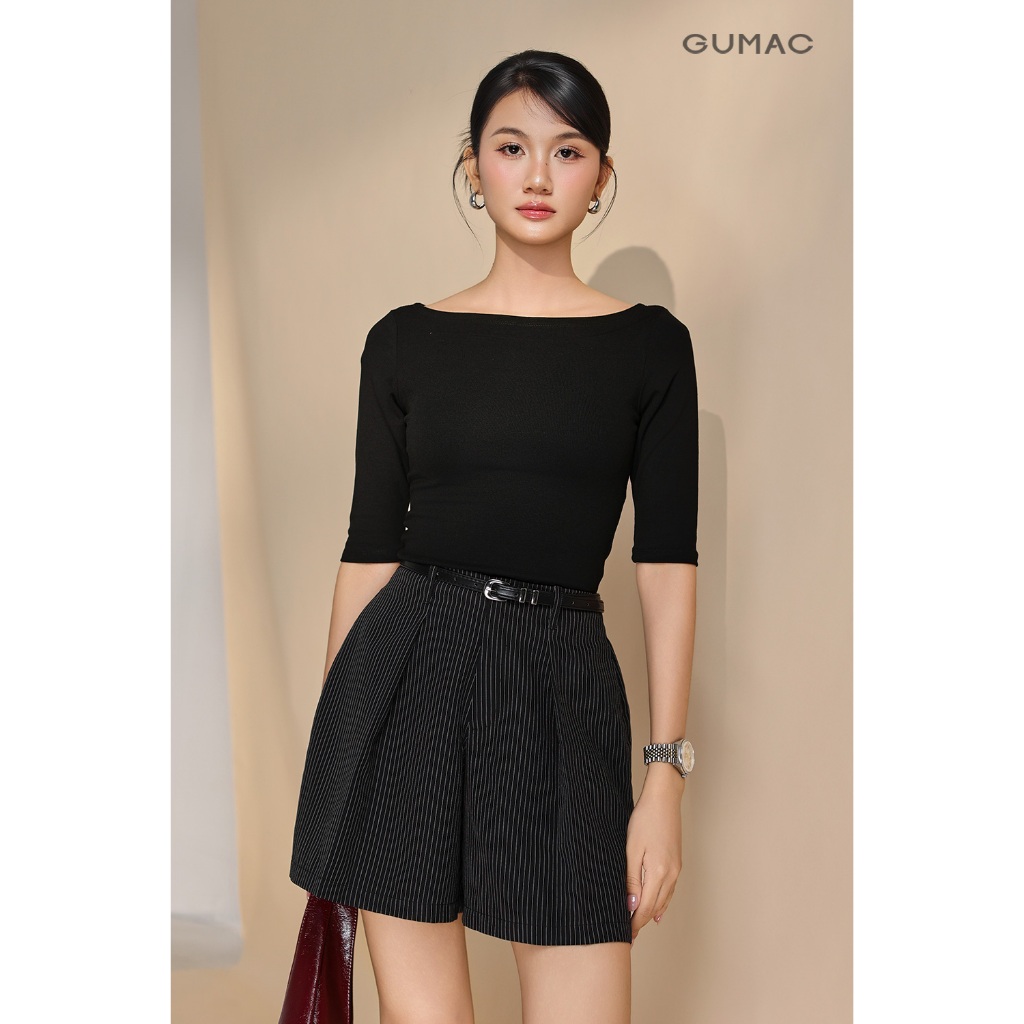 Quần Short Nữ GUMAC Lưng Liền Họa Tiết Sọc Chiết Ly Có Túi Chất Kaki Mềm Mịn Trẻ Trung SHF05018