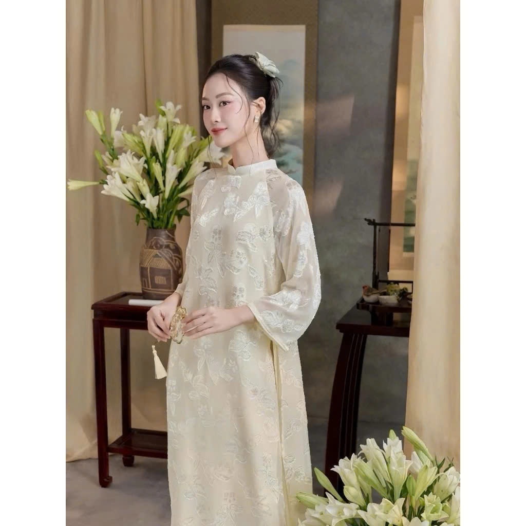Áo Dài Lụa Hoa Nổi 4 tà Dáng Suông Thanh Lịch Nền Nã Thiết Kế Tinh Tế, Sang Nhẹ  diện Tết, đi chơi, chụp ảnh  T1511