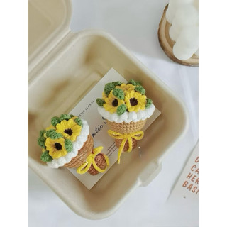( CÓ ẢNH THẬT) Móc khoá bó hoa mini bằng len handmade 100%