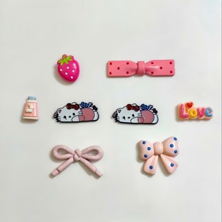 Set Charm Hello Kitty Love Pink Baby Cute – Nơ Hồng, Trái Tim Nice, Love Candy, Charm Gắn Dép DIY Hot Trend