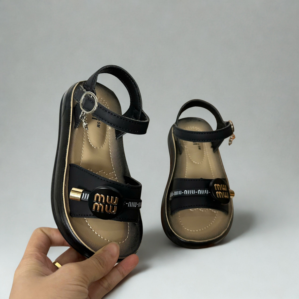 [M079] Sandal Bé Gái Quai Hậu Chữ M Siêu Nhẹ - Giày Sandal Cho Bé Từ 3-10 Tuổi Đế Êm Chân Phong Cách Hàn Quốc Mới
