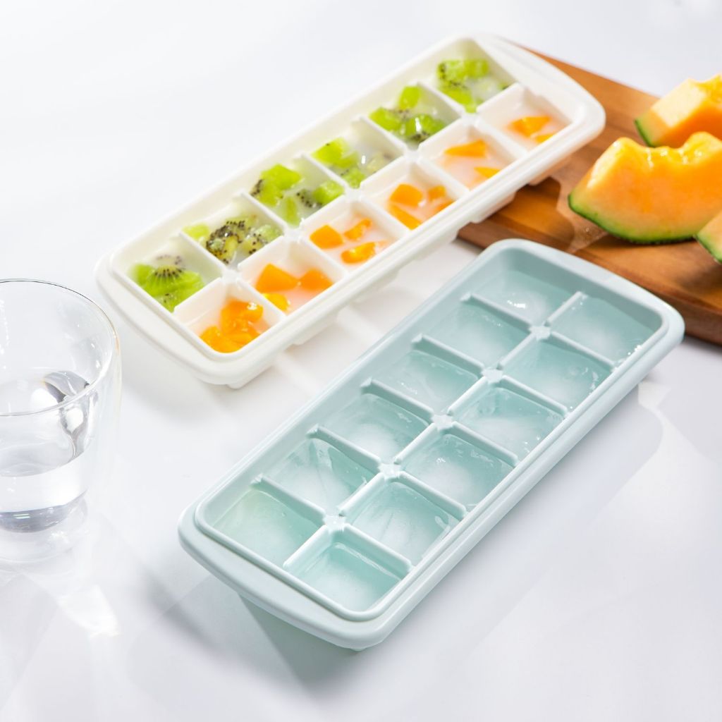 Khay làm đá vuông 12 viên Kari inochi nhựa nguyên sinh kháng khuẩn, khử mùi, an toàn, dễ lấy đá