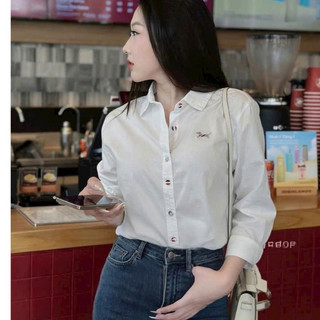 Áo Sơ Mi Basic Cúc Nổi Thuê Hiện Đại New 2026