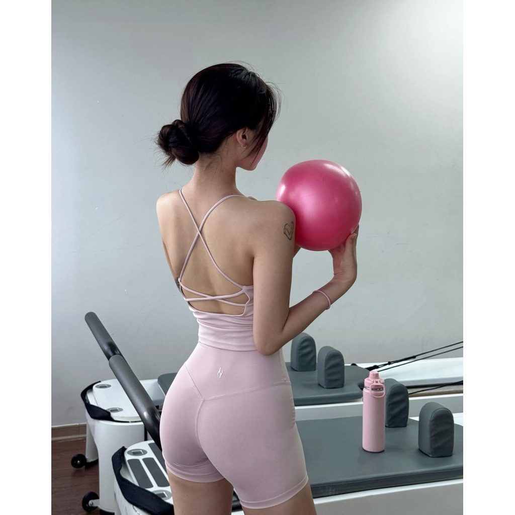 Set Đồ Tập Pilates Cao Cấp Nữ - Áo Bra Đan Dây Chéo & Quần Short Biker Tôn Dáng