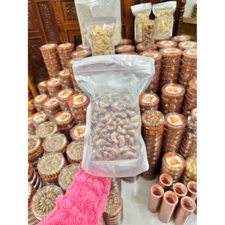 Hạt điều sấy nguyên vị nguyên hạt vỏ lụa loại vừa Bình Phước