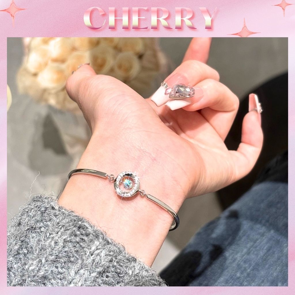 Vòng tay titan không gỉ mặt đá nhảy bắt sáng lấp lánh kèm túi và hộp cao cấp CHERRY