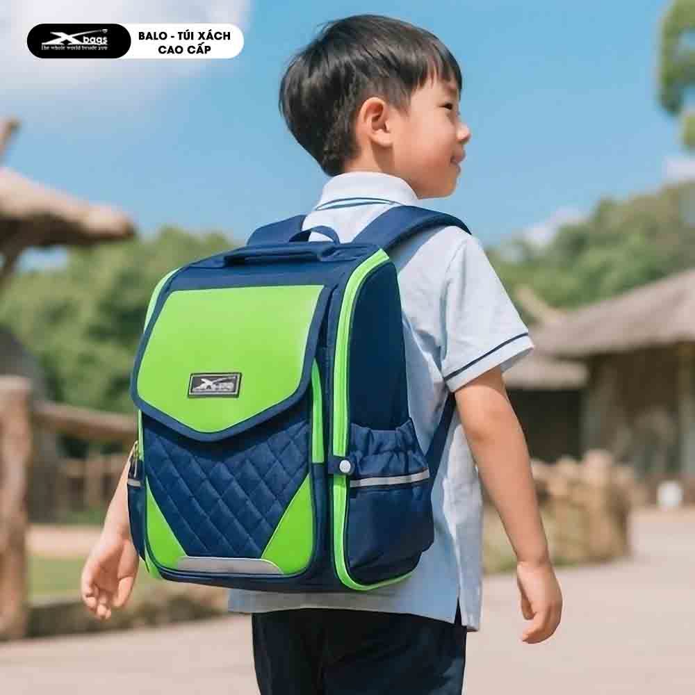 Ba Lô Chống Gù Giá Rẻ Xbags XB 3108 Màu Xanh, Ngăn Chính Mở 180°, Nhẹ Êm, Nhiều Ngăn Rộng Rãi!
