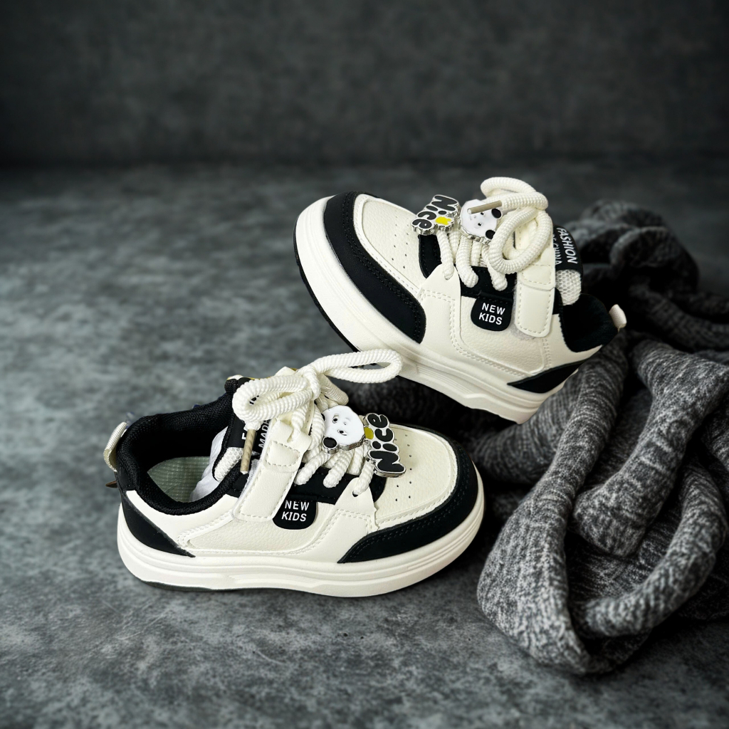 [M138] Giày Thể Thao Bé Trai Bé Gái Siêu Nhẹ - Giày Sneaker Trẻ Em Phong Cách Hàn Quốc Mới 2026 Đi Học, Đi Chơi  TH Kids