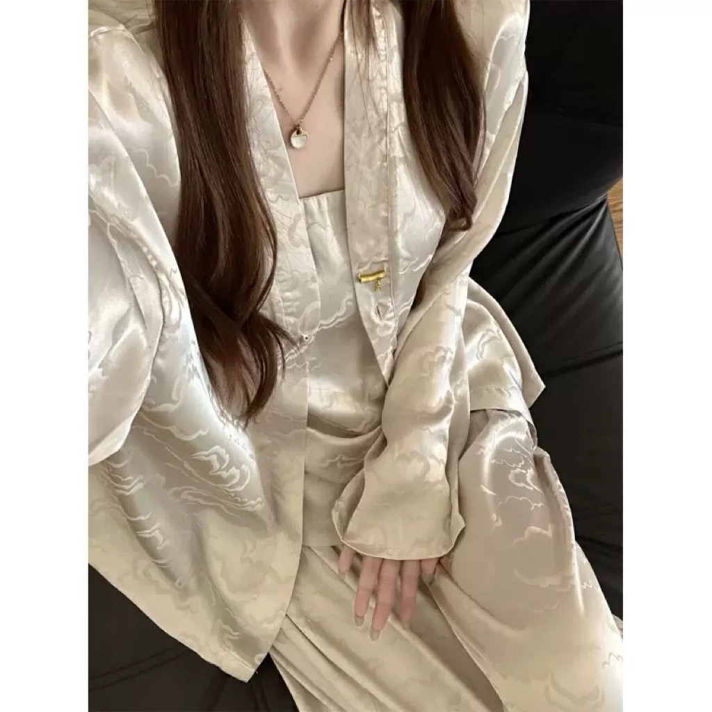 Bộ Đồ Ngủ Nữ Lụa Jacquard Cao Cấp, Áo Khoác Ngoài + Áo Hai Dây + Quần Dài Dệt Nổi Hoạ Tiết Vân Mây