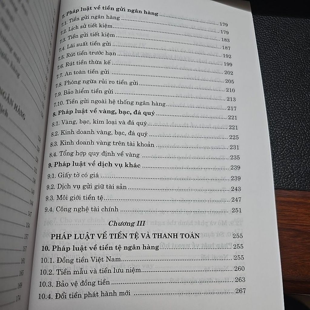 Sách - Cẩm nang pháp luật ngân hàng (Tái bản có sửa chữa, bổ sung)