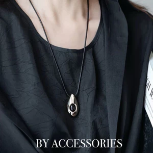 Dây chuyền nữ unisex titan mặt hình giọt nước khảm đá mã não đen dây da thời trang cá tính không gỉ WN2615 BY ACC