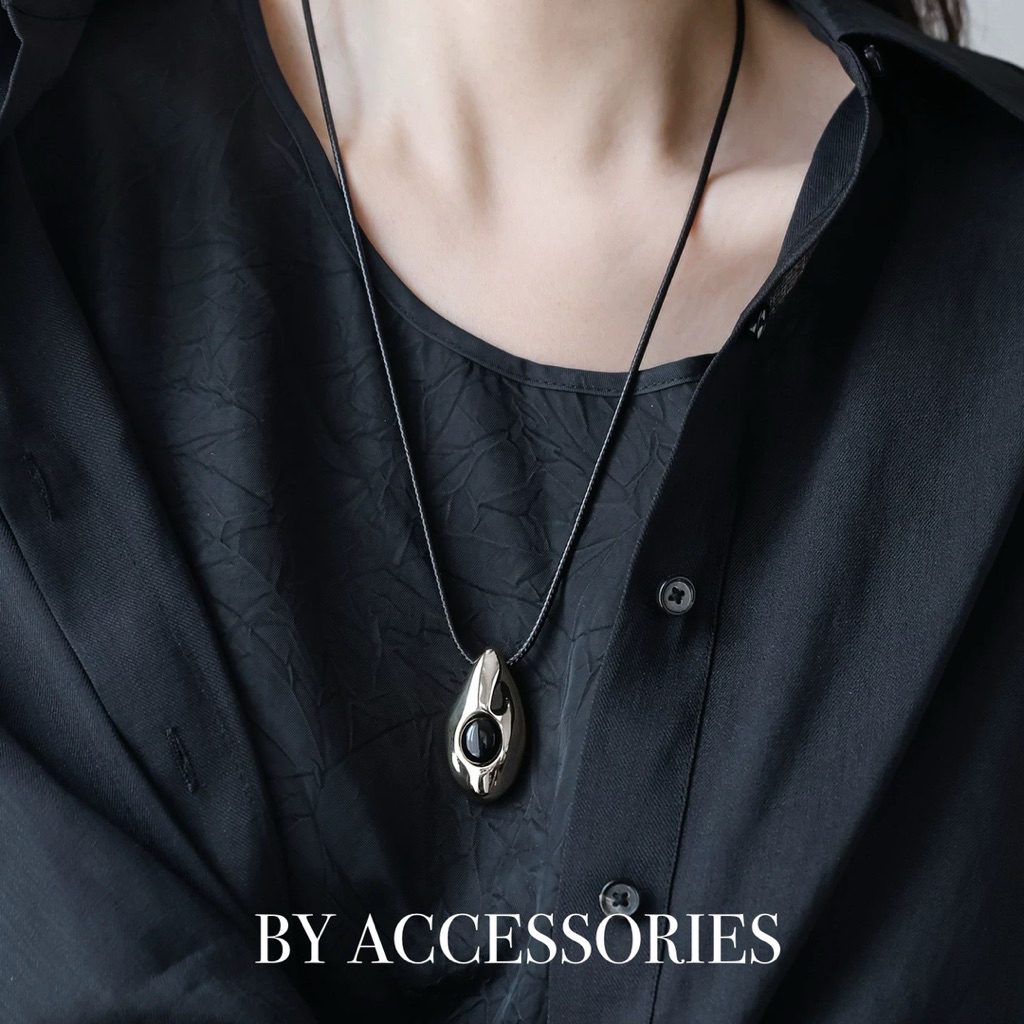Dây chuyền nữ unisex titan mặt hình giọt nước khảm đá mã não đen dây da thời trang cá tính không gỉ WN2615 BY ACC